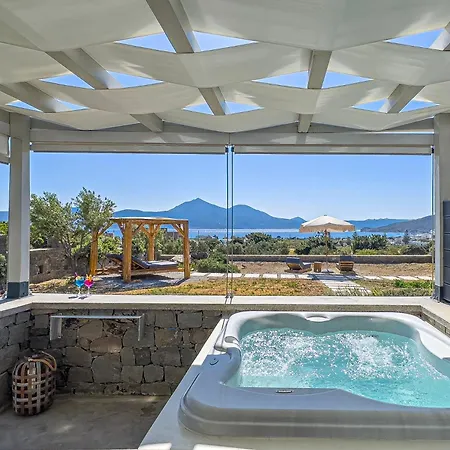 Apartment Aelia Adamantas (Milos)