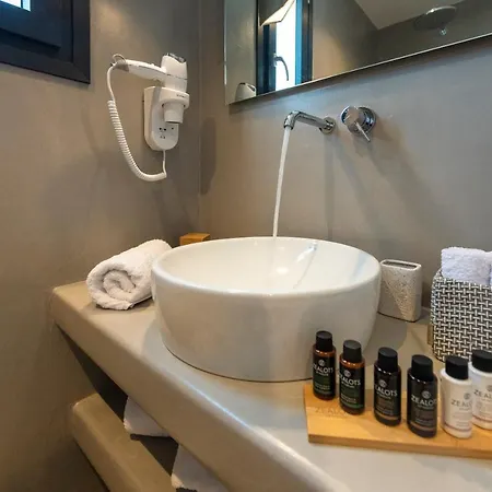 Apartment Aelia Adamantas (Milos)