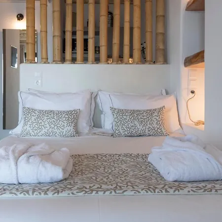 Apartment Aelia Adamantas (Milos)