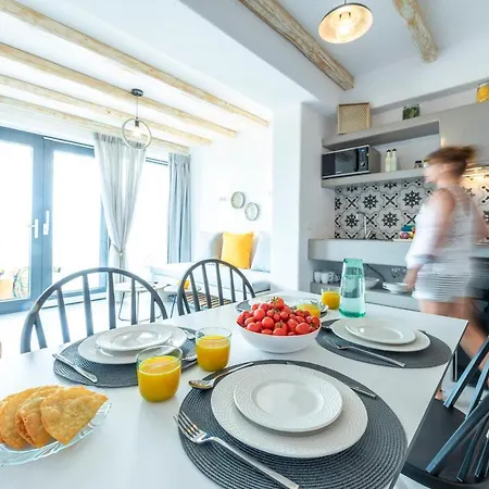 Aelia Apartment *